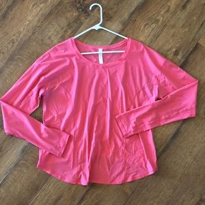 Long sleeve lululemon.